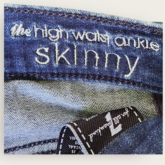 7 For All Mankind Womens Sz 24" High Waist Ankle Skinny Jeans Red Striped Sides - Picture 4 of 9